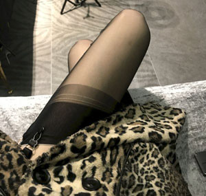 妈妈在厨房被同学征服_国产剧在线观看高清