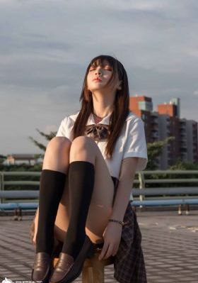 《偷窥女教师》未删减版在线观看_BD在线视频播放
