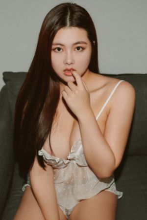 同性裸体森林电影正片_高清超清免费观看