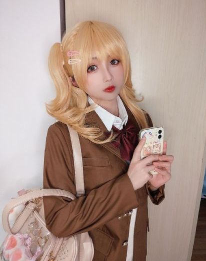 她的伪装电视剧免费观看_BD免费电视剧
